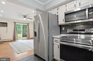 34 Ridge Ln, Levittown, PA 19055 - Photo 11
