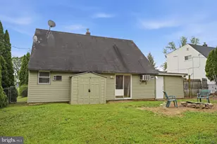 34 Ridge Ln, Levittown, PA 19055 - Photo 23
