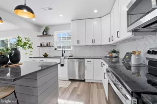 705 Merlin, Bristol, PA 19007 - Photo 17