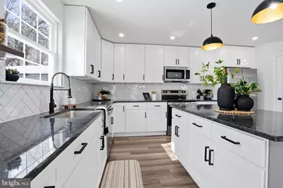 705 Merlin, Bristol, PA 19007 - Photo 15