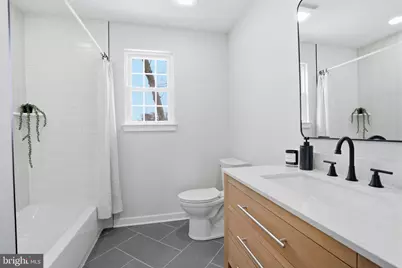 705 Merlin, Bristol, PA 19007 - Photo 31