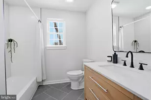 705 Merlin, Bristol, PA 19007 - Photo 31