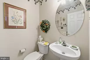 111 Grandview Dr, Warminster, PA 18974 - Photo 23