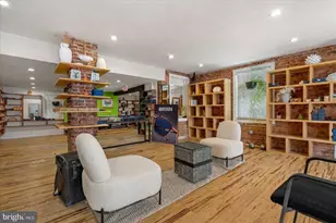 9 W Bridge St, New Hope, PA 18938 - Photo 5