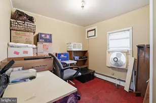 650 Pine St, Bristol, PA 19007 - Photo 11