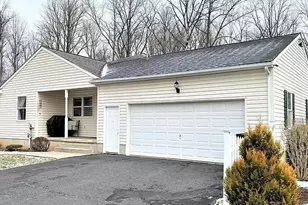 1347 E Thatcher Rd, Quakertown, PA 18951 - Photo 1