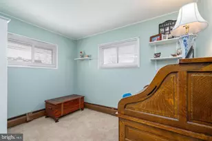 38 Vicar Ln, Levittown, PA 19054 - Photo 9