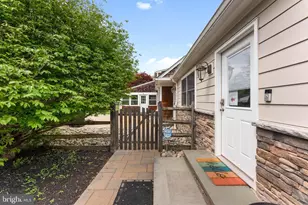 682 Whirlaway Dr, Warminster, PA 18974 - Photo 45