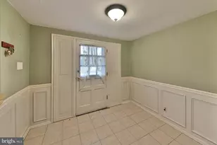 982 Mueller Rd, Warminster, PA 18974 - Photo 5