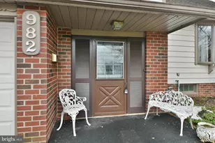 982 Mueller Rd, Warminster, PA 18974 - Photo 3
