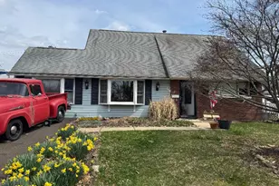 46 Trail Rd, Levittown, PA 19056 - Photo 1