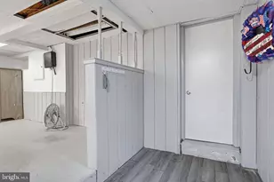 975 Woodvale Ave, Langhorne, PA 19047 - Photo 35