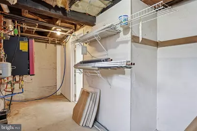 975 Woodvale Avenue, Langhorne, PA 19047 - Photo 33