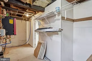 975 Woodvale Ave, Langhorne, PA 19047 - Photo 33