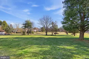 348 Burgundy Ln, Newtown, PA 18940 - Photo 47