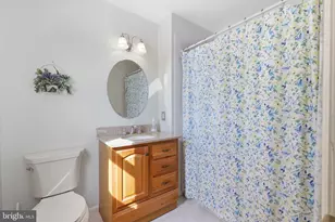 348 Burgundy Ln, Newtown, PA 18940 - Photo 35