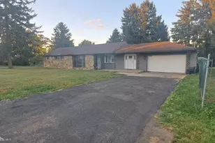 1049 Wayland Ave, Bensalem, PA 19020 - Photo 1