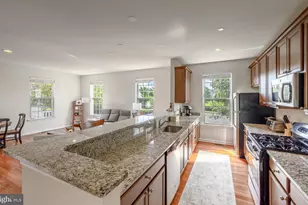 310 Katie Ln, Perkasie, PA 18944 - Photo 3