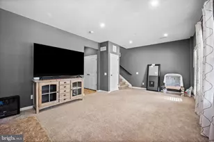 485 Rowan St, Warminster, PA 18974 - Photo 35