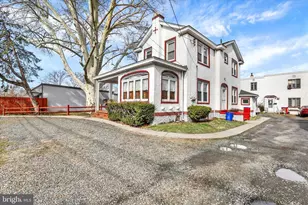 2267 E Farragut Ave, Bristol, PA 19007 - Photo 3