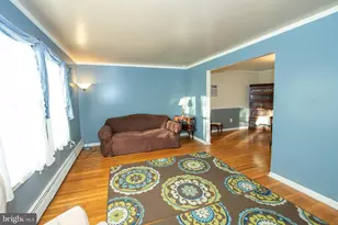 240 Clearfield Cir, Warminster, PA 18974 - Photo 5