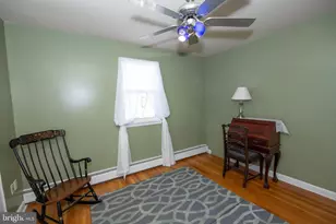 240 Clearfield Cir, Warminster, PA 18974 - Photo 39