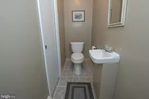 240 Clearfield Cir, Warminster, PA 18974 - Photo 29