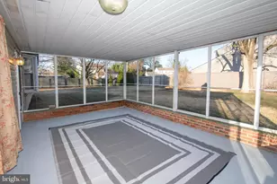 240 Clearfield Cir, Warminster, PA 18974 - Photo 47