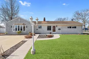 77 Gaping Rock Rd, Levittown, PA 19057 - Photo 3