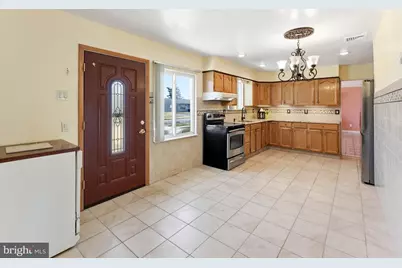 77 Gaping Rock Road, Levittown, PA 19057 - Photo 7