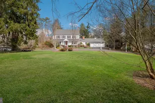 563 Pebble Hill Rd, Doylestown, PA 18901 - Photo 3