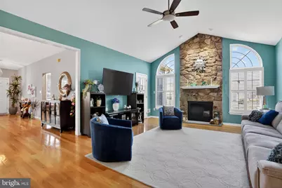 618 Bellflower Road, Langhorne, PA 19047 - Photo 11