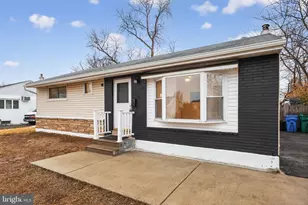 904 Arthur Ave, Bristol, PA 19007 - Photo 3