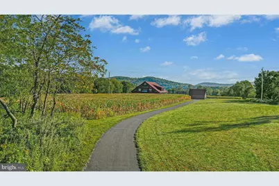 820 Spring Hill Road, Riegelsville, PA 18077 - Photo 5