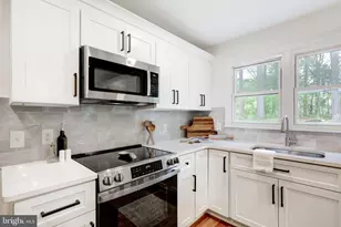 4928 Edgewood Rd, Doylestown, PA 18902 - Photo 9