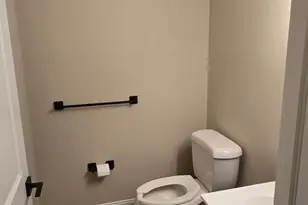 9 N 7th St, Perkasie, PA 18944 - Photo 7