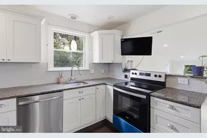 39 Heights Lane, Feasterville-Trevose, PA 19053 - Photo 11