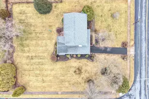 77 Lenape Dr, Doylestown, PA 18901 - Photo 3