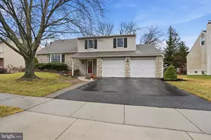195 Gilbert Dr, Morrisville, PA 19067 - Photo 1