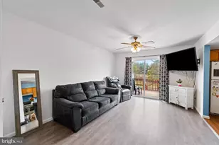 2426 Emerald Ln, Quakertown, PA 18951 - Photo 3