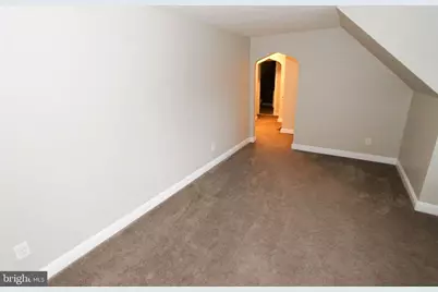 319 West Circle #B, Bristol, PA 19007 - Photo 7