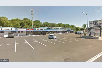 364 W Trenton Avenue, Morrisville, PA 19067 - Photo 3