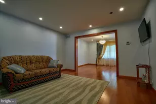 905 Pebble Ln, Southampton, PA 18966 - Photo 9