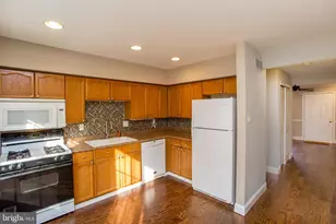 3919 Captain Molly Cir, Doylestown, PA 18902 - Photo 17