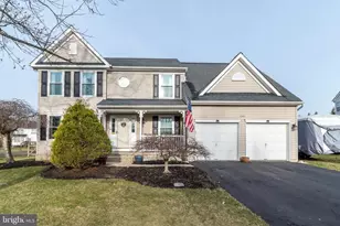 1241 Cobblestone Dr, Quakertown, PA 18951 - Photo 1