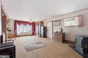 79 Autumn Ln, Levittown, PA 19055 - Photo 3