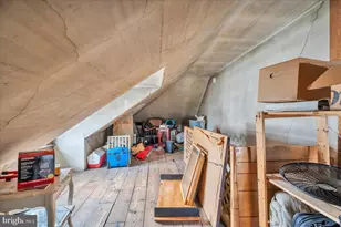 35 E Hendrickson Ave, Morrisville, PA 19067 - Photo 17