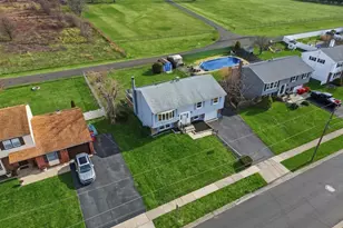 403 Byron Rd, Warminster, PA 18974 - Photo 5