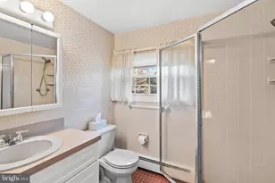 232 Forsythia Dr S, Levittown, PA 19056 - Photo 27