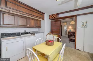 19 Dewberry Ln, Levittown, PA 19055 - Photo 15